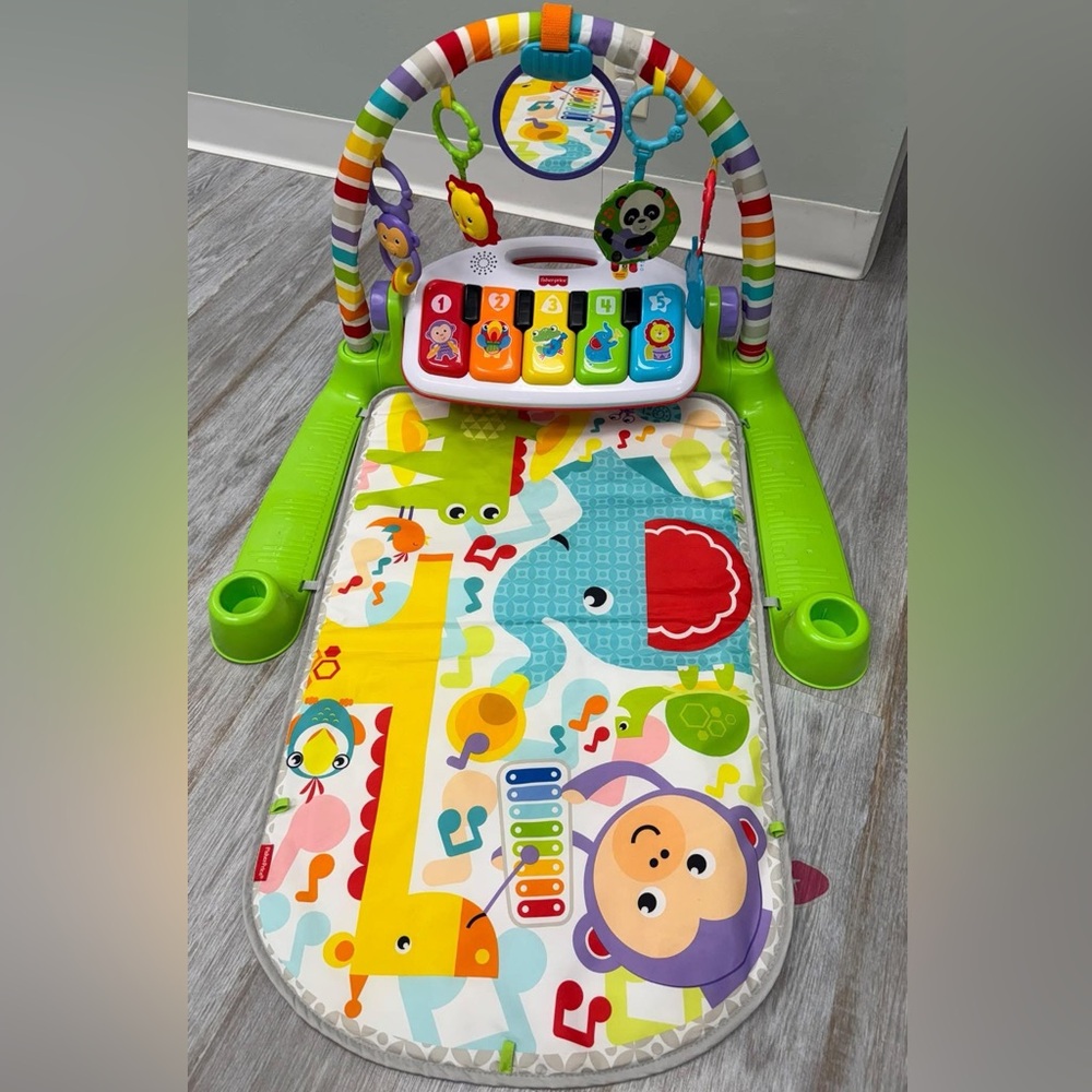 Fisher price baby playmat piano 🎹 
Gently used